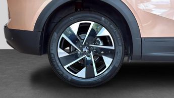 Vauxhall Grandland 1.2 Ultimate SUV 5dr Petrol Hybrid e-DCT Euro 6 (s/s) (136 ps)