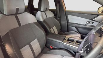 Vauxhall Grandland 1.2 Ultimate SUV 5dr Petrol Hybrid e-DCT Euro 6 (s/s) (136 ps)
