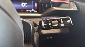Vauxhall Grandland 1.2 Ultimate SUV 5dr Petrol Hybrid e-DCT Euro 6 (s/s) (136 ps)