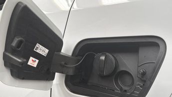Peugeot 2008 1.2 GT SUV 5dr Petrol Hybrid e-DSC6 Euro 6 (s/s) (136 ps)