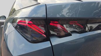 Peugeot 3008 73kWh GT SUV 5dr Electric Auto (210 ps)