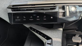 Peugeot 3008 73kWh GT SUV 5dr Electric Auto (210 ps)