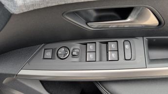Peugeot 3008 SUV 1.2 GT SUV 5dr Petrol Hybrid e-DSC6 Euro 6 (s/s) (145 ps)