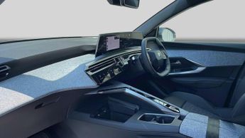 Peugeot 5008 73kWh Allure SUV 5dr Electric Auto (210 ps)