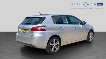 Peugeot 308 1.2 PureTech Allure Hatchback 5dr Petrol EAT Euro 6 (s/s) (130 p