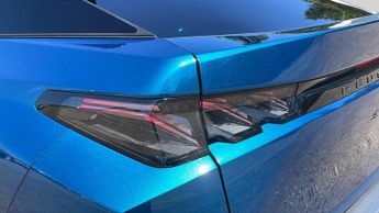 Peugeot 3008 SUV 1.2 GT SUV 5dr Petrol Hybrid e-DSC6 Euro 6 (s/s) (136 ps)