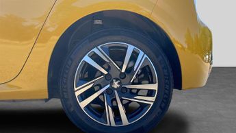 Peugeot 208 1.2 PureTech Allure Premium + Hatchback 5dr Petrol EAT Euro 6 (s