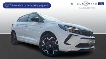 Vauxhall Grandland 1.5 Turbo D Ultimate SUV 5dr Diesel Auto Euro 6 (s/s) (130 ps)