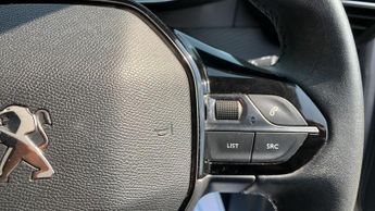Peugeot 2008 50kWh Allure Premium SUV 5dr Electric Auto (7kW Charger) (136 ps