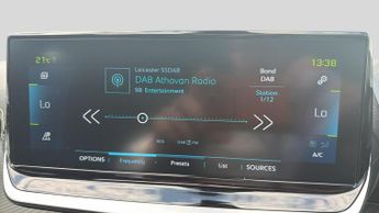 Peugeot 2008 50kWh GT Premium SUV 5dr Electric Auto (136 ps)