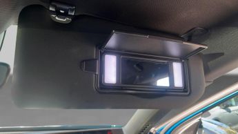 Peugeot 3008 SUV 1.2 Allure SUV 5dr Petrol Hybrid e-DSC6 Euro 6 (s/s) (136 ps)