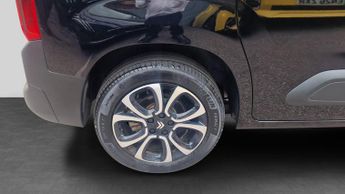 Citroen Berlingo 50kWh Flair XTR M MPV 5dr Electric Auto (7.4kW Charger) (136 ps)