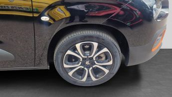 Citroen Berlingo 50kWh Flair XTR M MPV 5dr Electric Auto (7.4kW Charger) (136 ps)