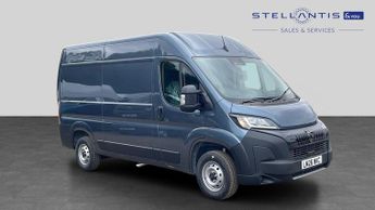 Peugeot Boxer 2.2 BlueHDi 335 Professional Panel Van 5dr Diesel Manual L2 H2 E