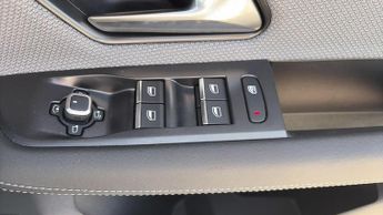 Vauxhall Grandland 1.2 Ultimate SUV 5dr Petrol Hybrid e-DCT Euro 6 (s/s) (136 ps)