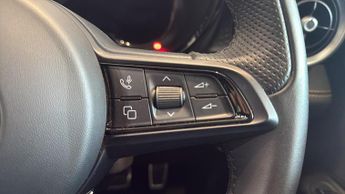 Alfa Romeo Tonale 1.5 VGT MHEV Sprint SUV 5dr Petrol Hybrid DCT Euro 6 (160 ps)