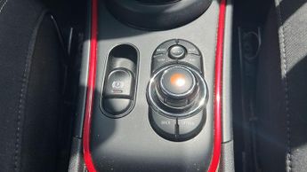 Mini Countryman 1.5 Cooper Sport SUV 5dr Petrol Steptronic Euro 6 (s/s) (136 ps)