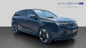 Vauxhall Grandland Electric 73kWh Ultimate SUV 5dr Electric Auto (213 ps)