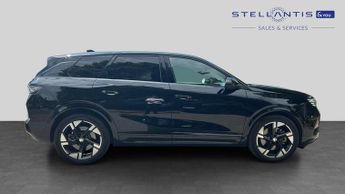 Vauxhall Grandland Electric 73kWh Ultimate SUV 5dr Electric Auto (213 ps)