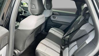 Vauxhall Grandland Electric 73kWh Ultimate SUV 5dr Electric Auto (213 ps)