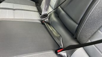 Vauxhall Grandland Electric 73kWh Ultimate SUV 5dr Electric Auto (213 ps)
