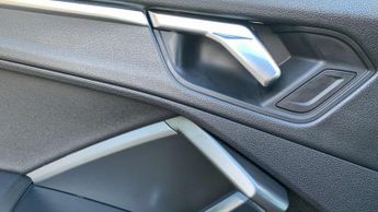 Audi Q3 1.5 TFSI CoD 35 S line SUV 5dr Petrol S Tronic Euro 6 (s/s) (150