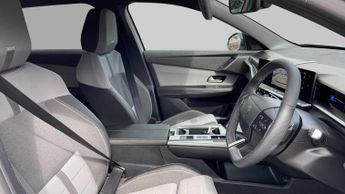Vauxhall Grandland 1.2 GS SUV 5dr Petrol Hybrid e-DCT Euro 6 (s/s) (145 ps)