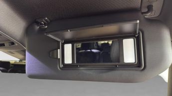 Peugeot 5008 73kWh GT SUV 5dr Electric Auto (210 ps)