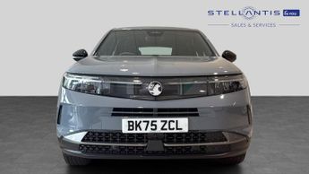 Vauxhall Grandland 1.2 Design SUV 5dr Petrol Hybrid e-DCT Euro 6 (s/s) (145 ps)