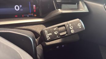 Vauxhall Grandland 1.2 Design SUV 5dr Petrol Hybrid e-DCT Euro 6 (s/s) (145 ps)