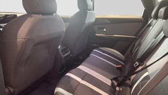 Vauxhall Grandland 1.2 Design SUV 5dr Petrol Hybrid e-DCT Euro 6 (s/s) (145 ps)