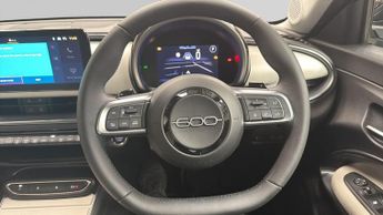 Fiat 600 1.2 MHEV La Prima SUV 5dr Petrol Hybrid e-DCT Euro 6 (s/s) (136 