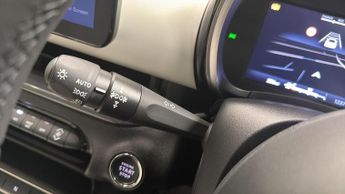 Fiat 600 1.2 MHEV La Prima SUV 5dr Petrol Hybrid e-DCT Euro 6 (s/s) (136 