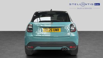 Fiat 600 1.2 MHEV La Prima SUV 5dr Petrol Hybrid e-DCT Euro 6 (s/s) (136 