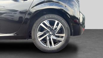 Peugeot 208 1.2 PureTech Allure Premium + Hatchback 5dr Petrol EAT Euro 6 (s