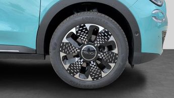 Fiat 600 1.2 MHEV La Prima SUV 5dr Petrol Hybrid e-DCT Euro 6 (s/s) (100 