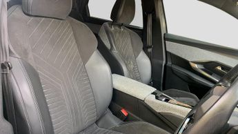 Peugeot 5008 73kWh GT SUV 5dr Electric Auto (210 ps)