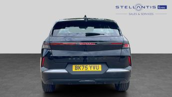 Vauxhall Grandland 1.2 Design SUV 5dr Petrol Hybrid e-DCT Euro 6 (s/s) (145 ps)