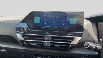 Citroen C4 50kWh Shine Hatchback 5dr Electric Auto (136 ps)