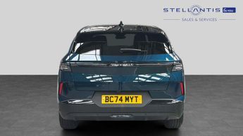 Vauxhall Grandland 1.2 Ultimate SUV 5dr Petrol Hybrid e-DCT Euro 6 (s/s) (136 ps)