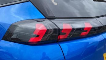 Peugeot 2008 1.2 PureTech GT Premium SUV 5dr Petrol EAT Euro 6 (s/s) (130 ps)