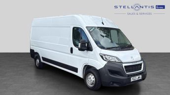 Peugeot Boxer 2.2 BlueHDi 335 Professional Premium + Panel Van 5dr Diesel Manu