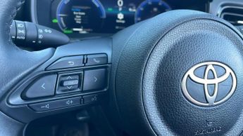 Toyota Yaris 1.5 VVT-h Excel Hatchback 5dr Petrol Hybrid E-CVT Euro 6 (s/s) (