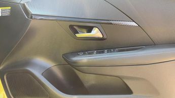 Peugeot 208 50kWh E-Style Hatchback 5dr Electric Auto (11kW Charger) (136 ps