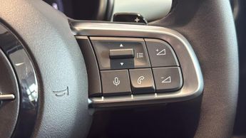 Fiat 600 1.2 MHEV La Prima SUV 5dr Petrol Hybrid e-DCT Euro 6 (s/s) (136 