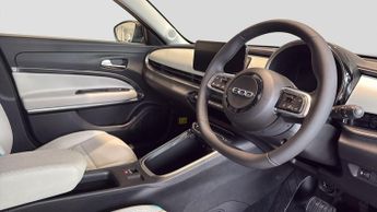 Fiat 600 1.2 MHEV La Prima SUV 5dr Petrol Hybrid e-DCT Euro 6 (s/s) (136 
