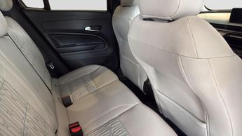 Fiat 600 1.2 MHEV La Prima SUV 5dr Petrol Hybrid e-DCT Euro 6 (s/s) (136 