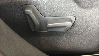 Fiat 600 1.2 MHEV La Prima SUV 5dr Petrol Hybrid e-DCT Euro 6 (s/s) (136 