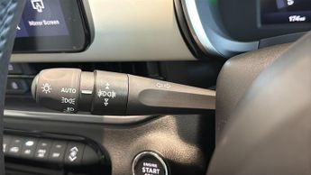 Fiat 600 1.2 MHEV La Prima SUV 5dr Petrol Hybrid e-DCT Euro 6 (s/s) (136 