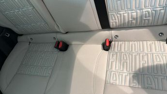 Fiat 600 1.2 MHEV La Prima SUV 5dr Petrol Hybrid e-DCT Euro 6 (s/s) (136 